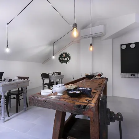 Ventitrémarzo Bed & Breakfast *